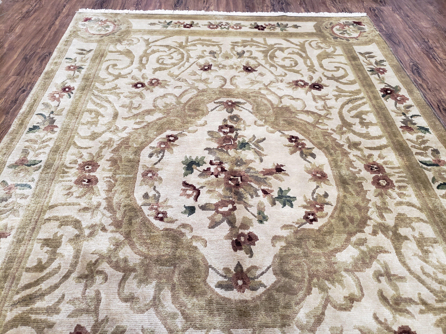 Vintage Nepali Tibetan Aubusson Wool Rug Hand Knotted 6x9 Cream Beige Leaves Floral Pattern