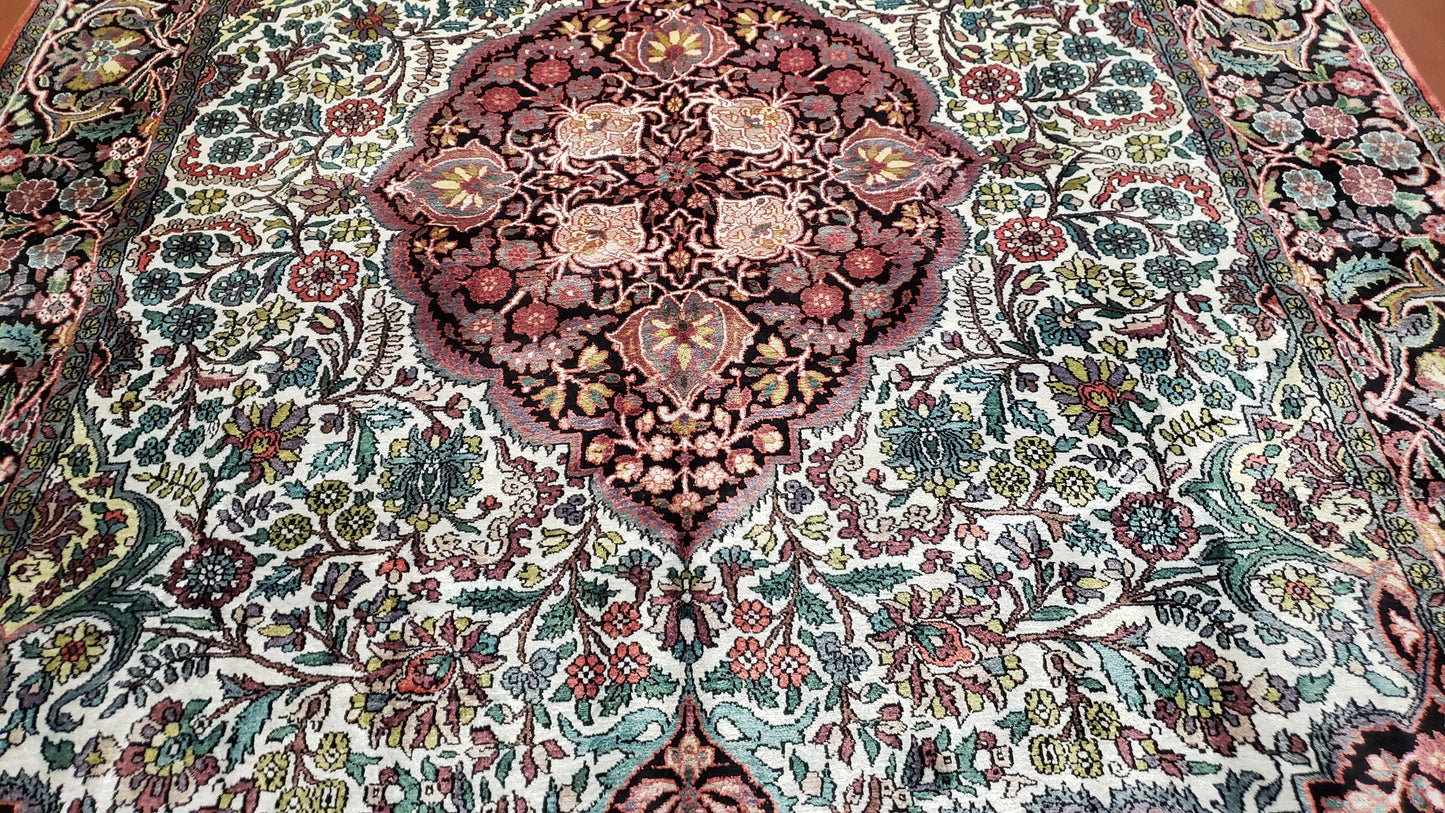 Indian Kashmiri Silk Rug 6x10 Ivory Floral Medallion Hand Knotted