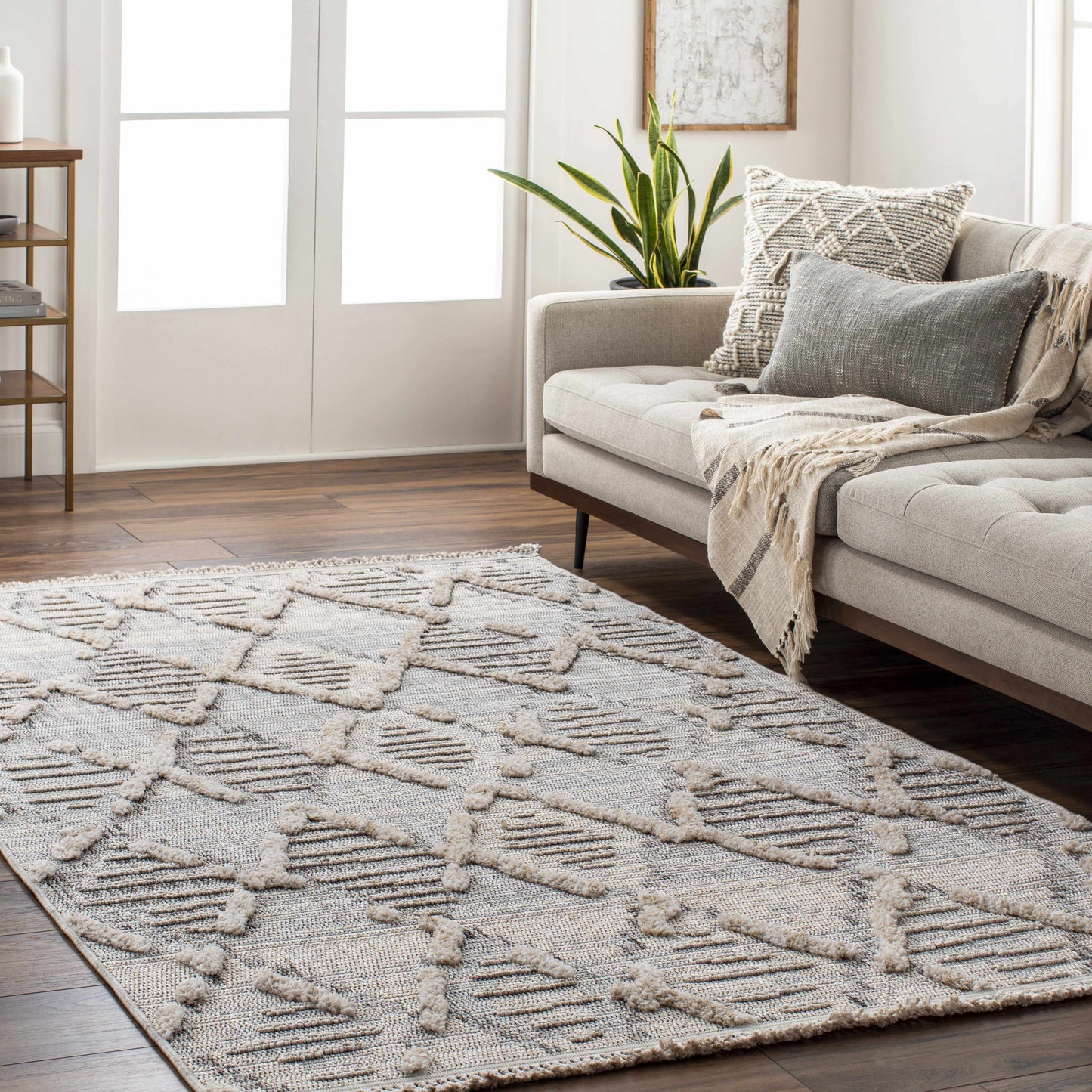 Rustic High-Low Area Rug - Cozy Home Décor Accent