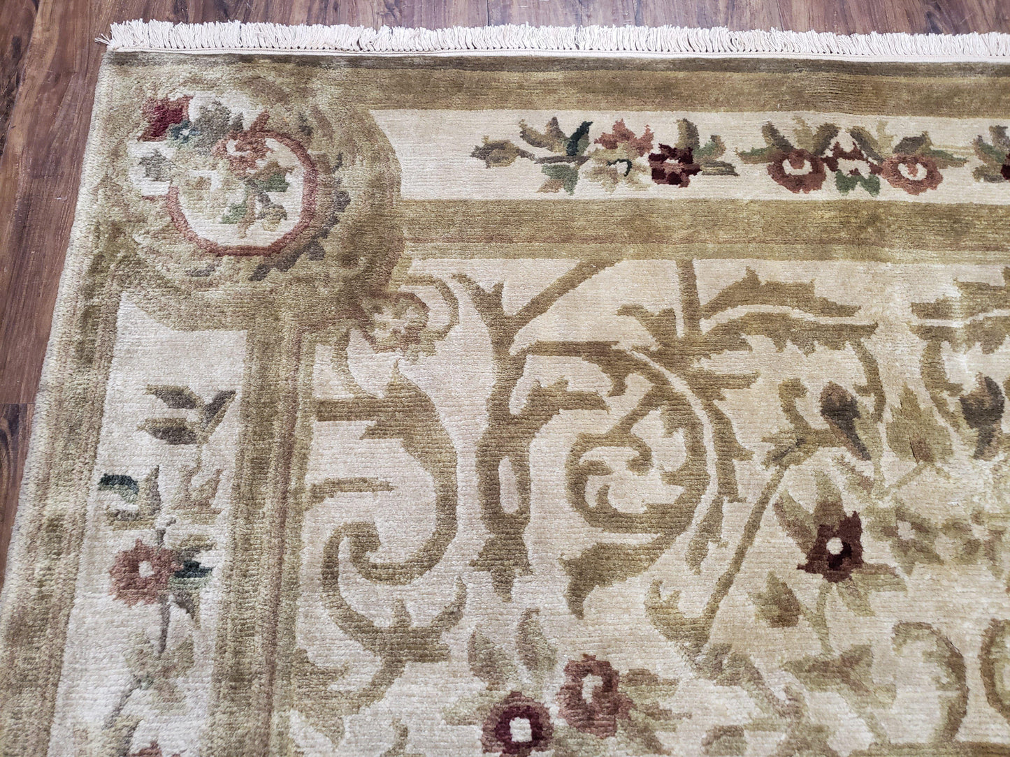 Vintage Nepali Tibetan Aubusson Wool Rug Hand Knotted 6x9 Cream Beige Leaves Floral Pattern