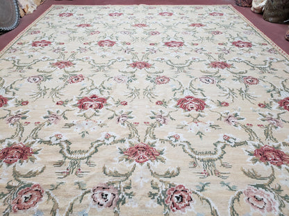 Needlepoint Rug 10x14 Wool Flatweave With English Floral Pattern In Pale Yellow Roses Handmade