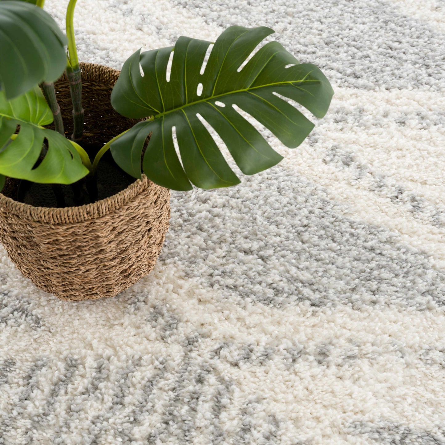 Gray Plush Area Rug - Cozy Home Decor Accent