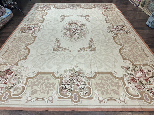 Elegant Aubusson Wool Rug Handmade Vintage Carpet With European Design