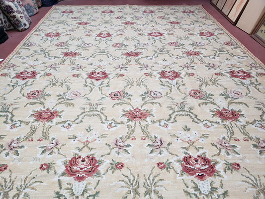 Needlepoint Rug 10x14 Wool Flatweave With English Floral Pattern In Pale Yellow Roses Handmade