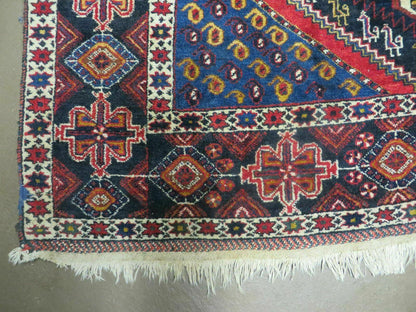 Vintage Turkish Tribal Wool Rug Medallion Hand Made 4x5 Size