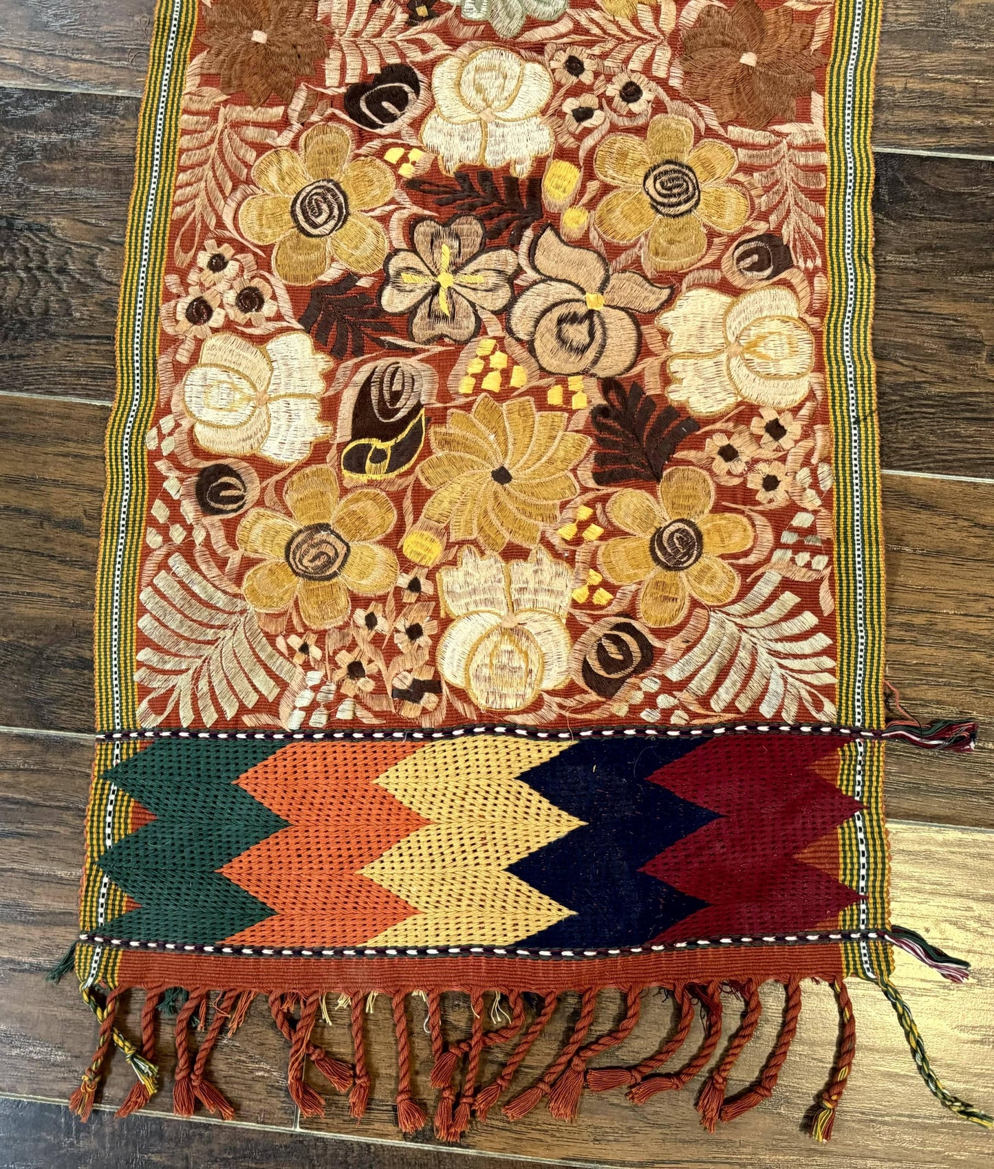 Vintage Table Runner 1.5 x 7.5 Wool Floral Loomed Decor for Home