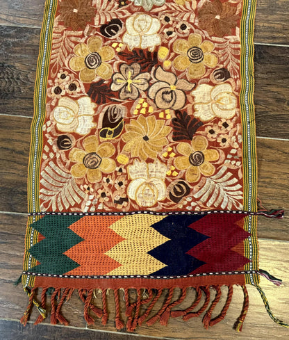 Vintage Table Runner 1.5 x 7.5 Wool Floral Loomed Decor for Home