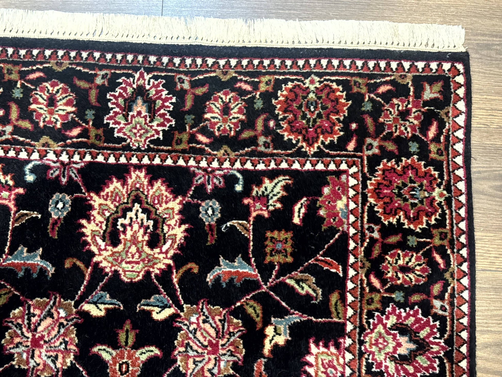 Indo Sarouk rug