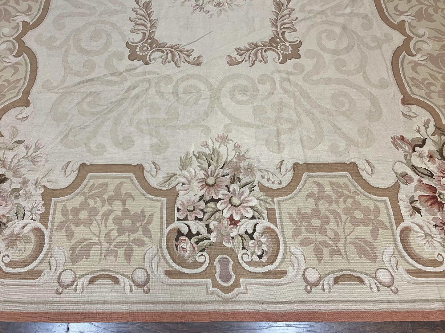 Elegant Aubusson Wool Rug Handmade Vintage Carpet With European Design