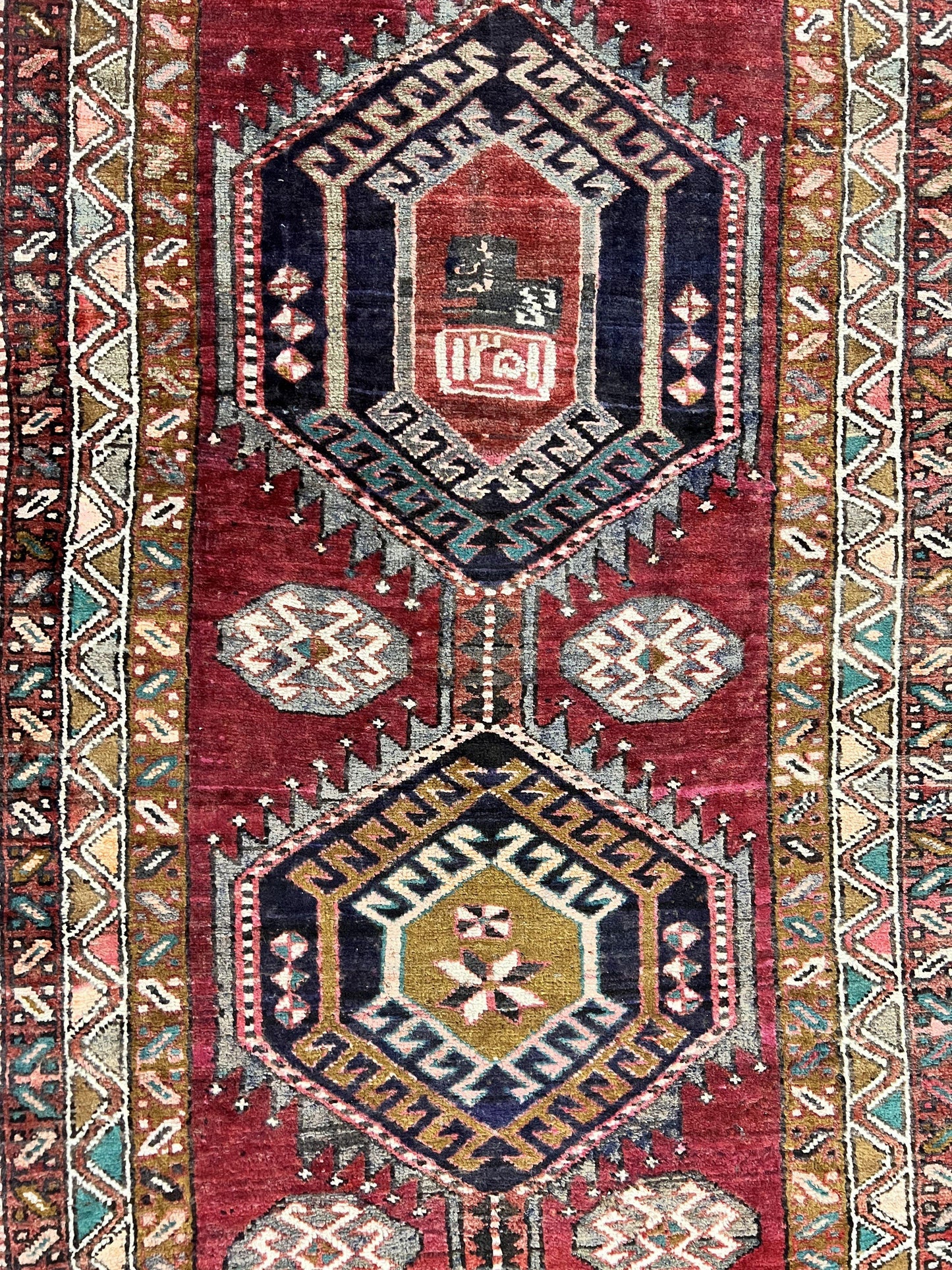Persian Heriz Runner Rug 3.8 By 8.6 Hand Knotted Wool Geometric Triple Medallions Hallway Decor