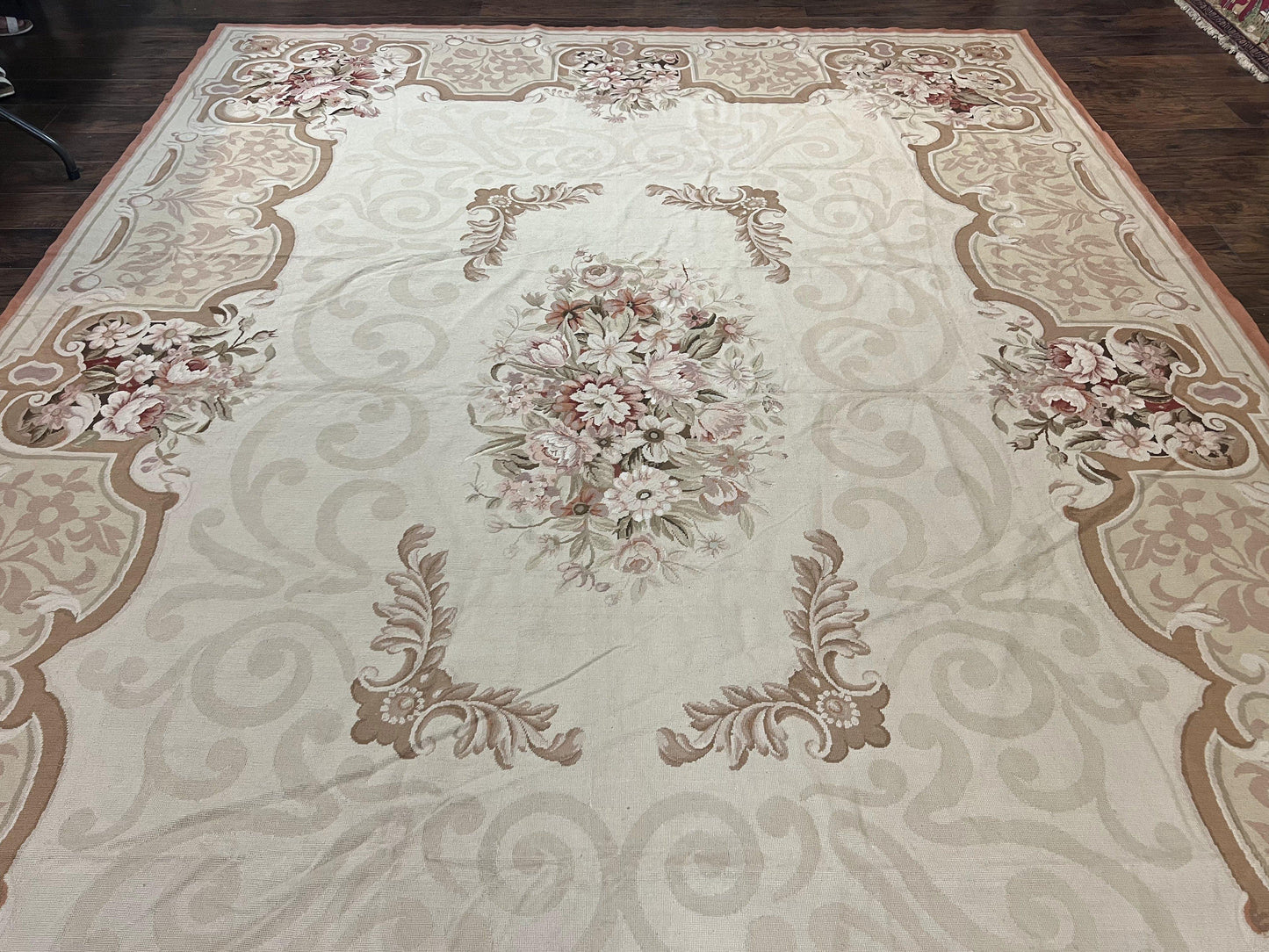Elegant Aubusson Wool Rug Handmade Vintage Carpet With European Design