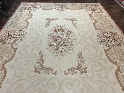 Elegant Aubusson Wool Rug Handmade Vintage Carpet With European Design