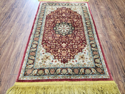 Silk Hand Knotted Rug 5x3 Floral Medallion Oriental Carpet Red Ivory