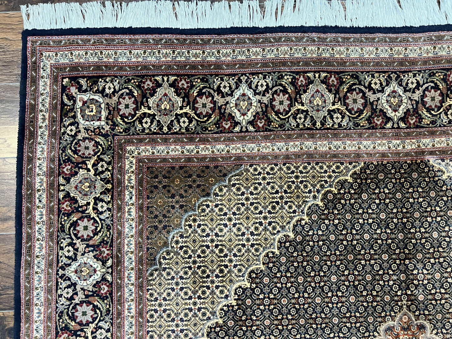 Persian Tabriz Rug 7x10 Hand Knotted Wool Vintage Carpet Collection