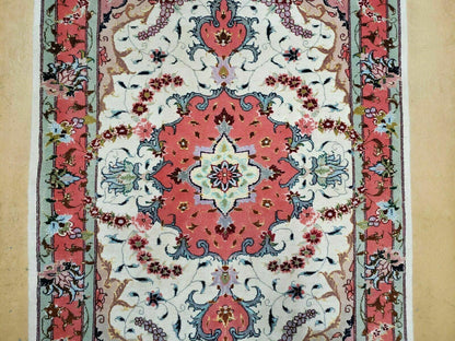 Vintage Persian Tabriz Wool Silk Rug 2.5 By 4 Ft Hand Knotted Medallion