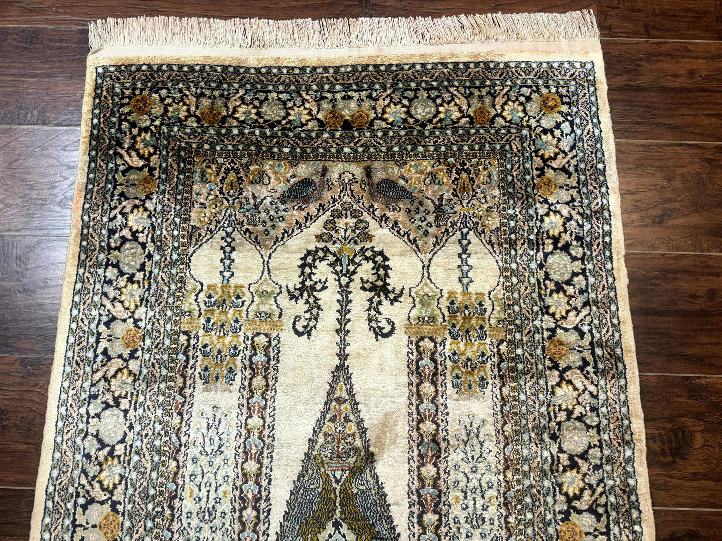 Kashmiri Silk Rug 3x4 Handmade Silk Prayer Rug 400 KPSI Premium Quality