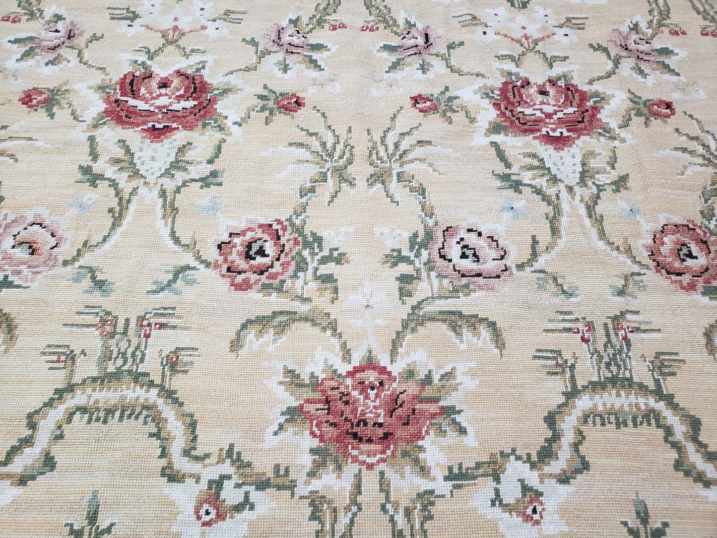 Needlepoint Rug 10x14 Wool Flatweave With English Floral Pattern In Pale Yellow Roses Handmade