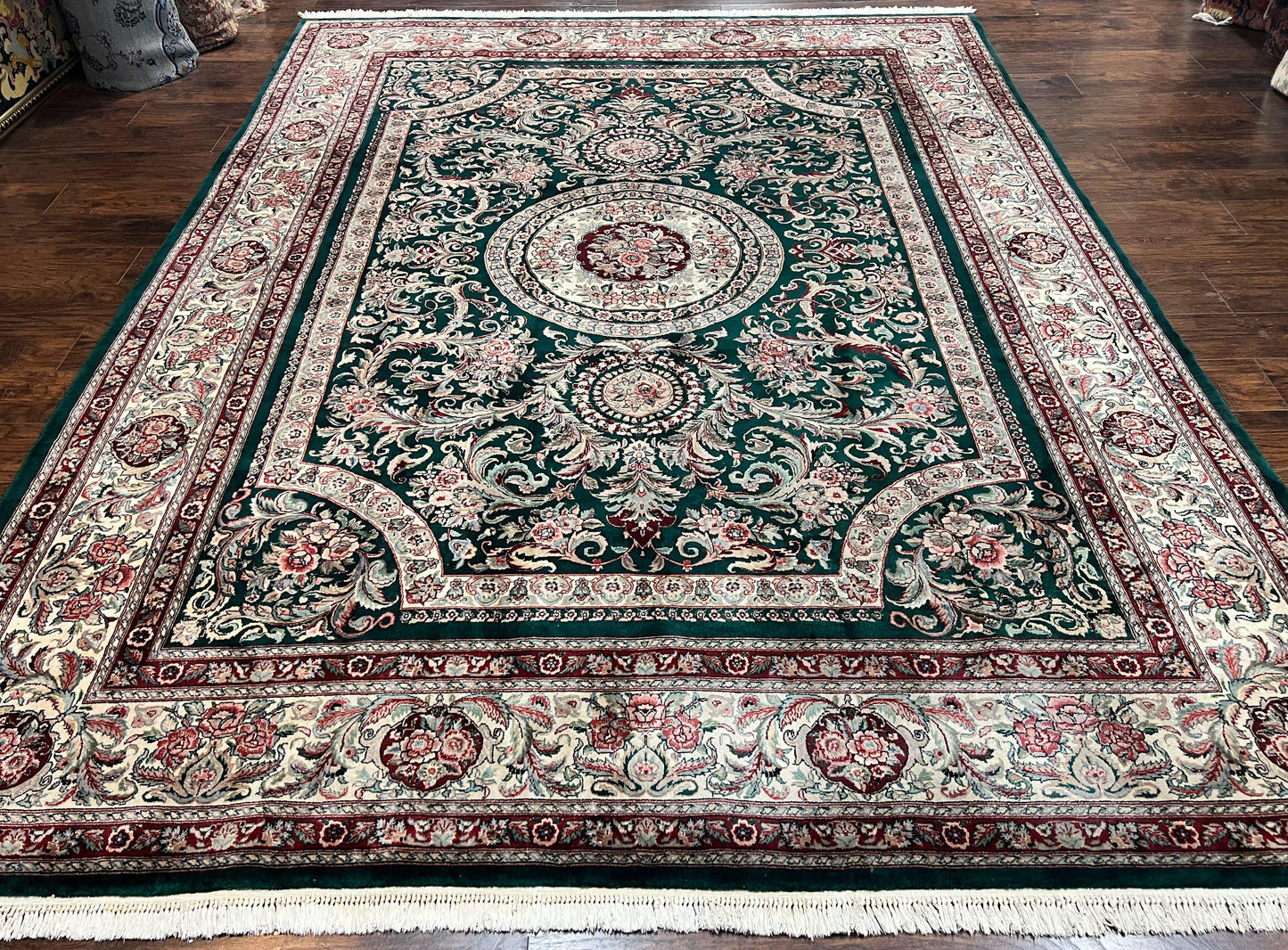 Elegant wool rug