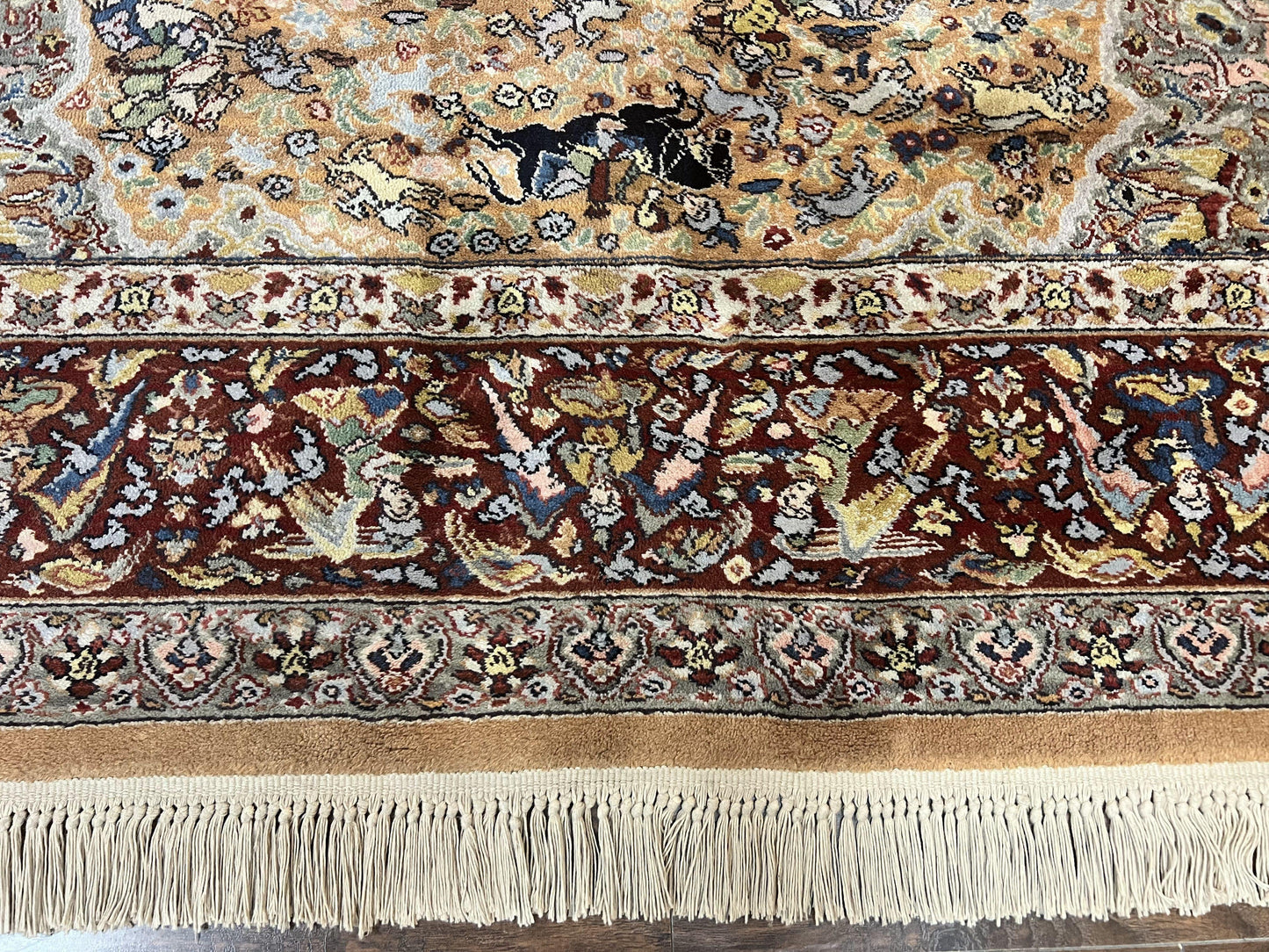 Hunting pattern rug