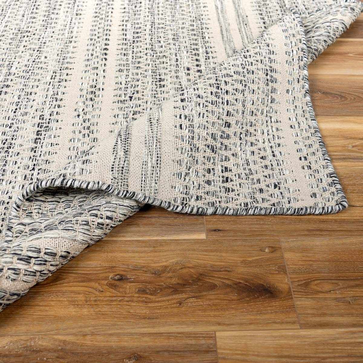 Handcrafted Arabi Wool Area Rug - Durable Stylish Home Decor