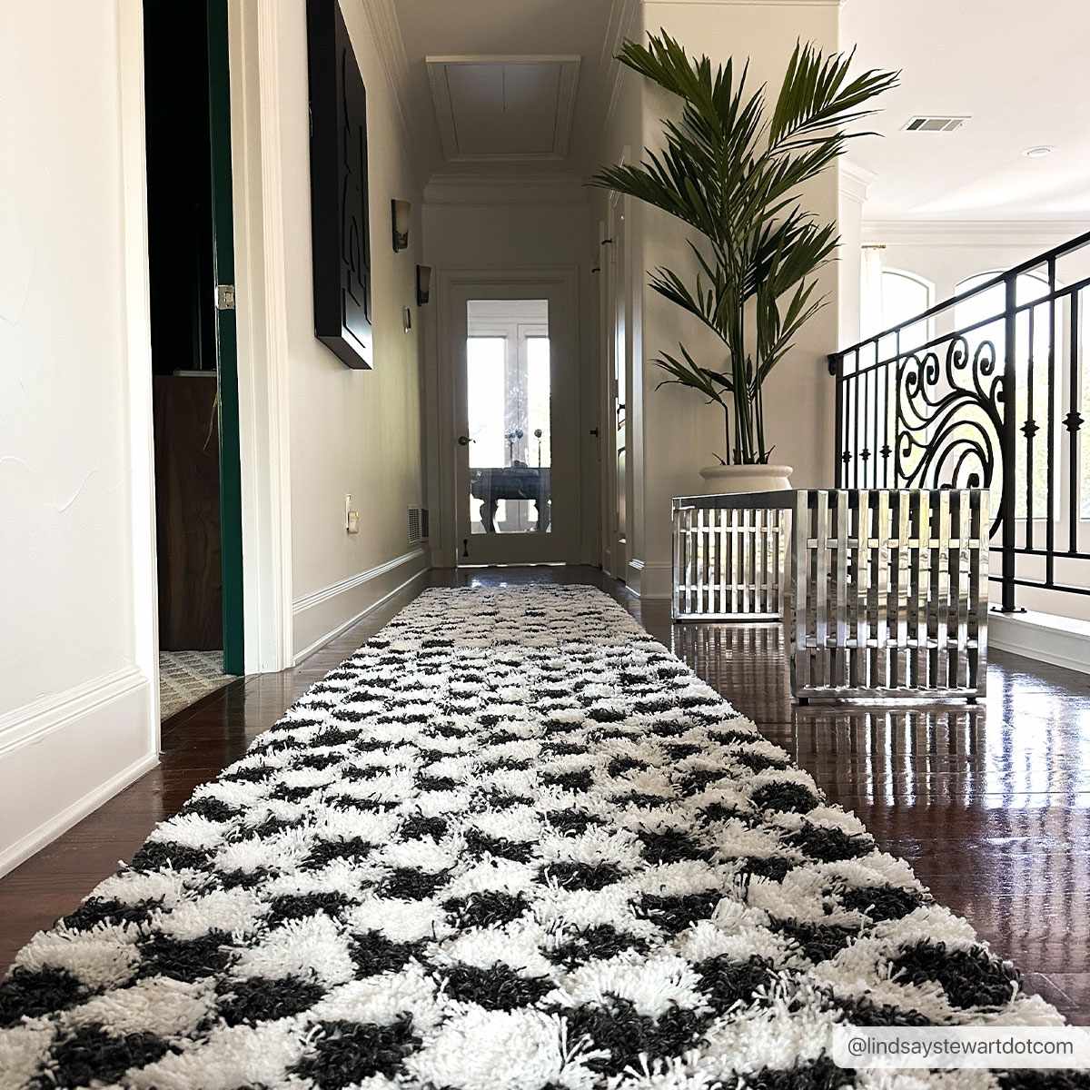 Checkered Black White Area Rug - Modern Stylish Home Decor
