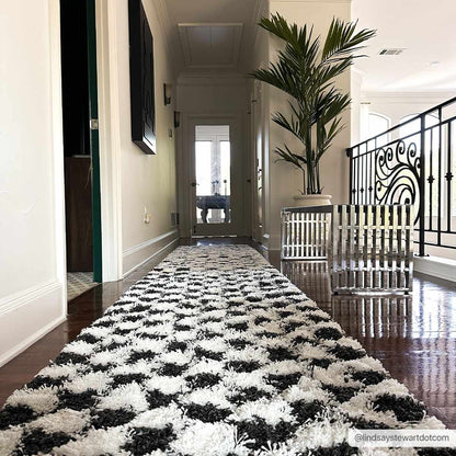 Checkered Black White Area Rug - Modern Stylish Home Decor