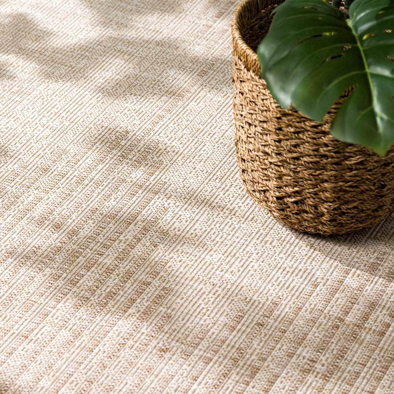 Beige Outdoor Rug - Stylish Durable Area Rug for Patios and Decks
