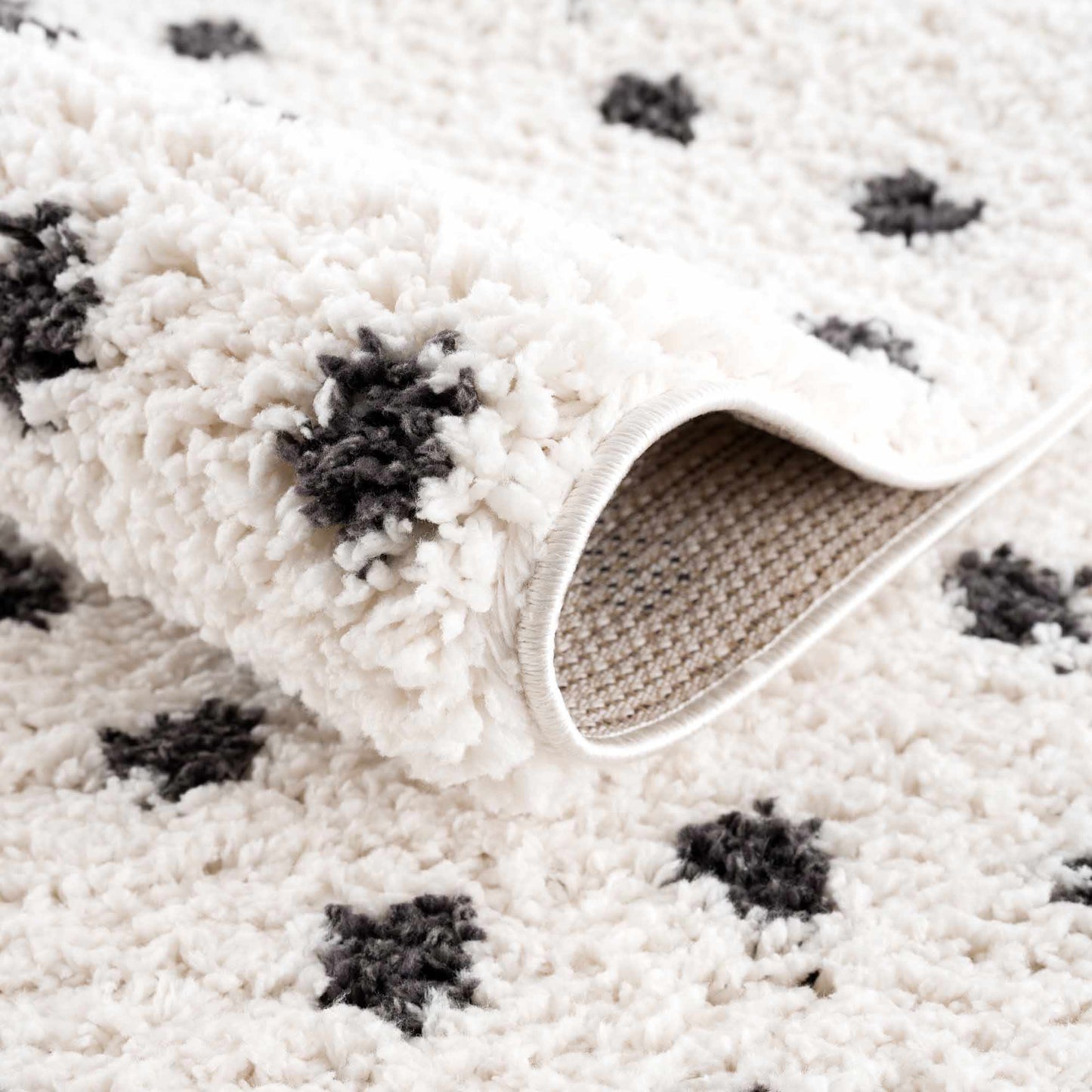 Plush Black and White Dotted Area Rug - Cozy Home Décor Accent