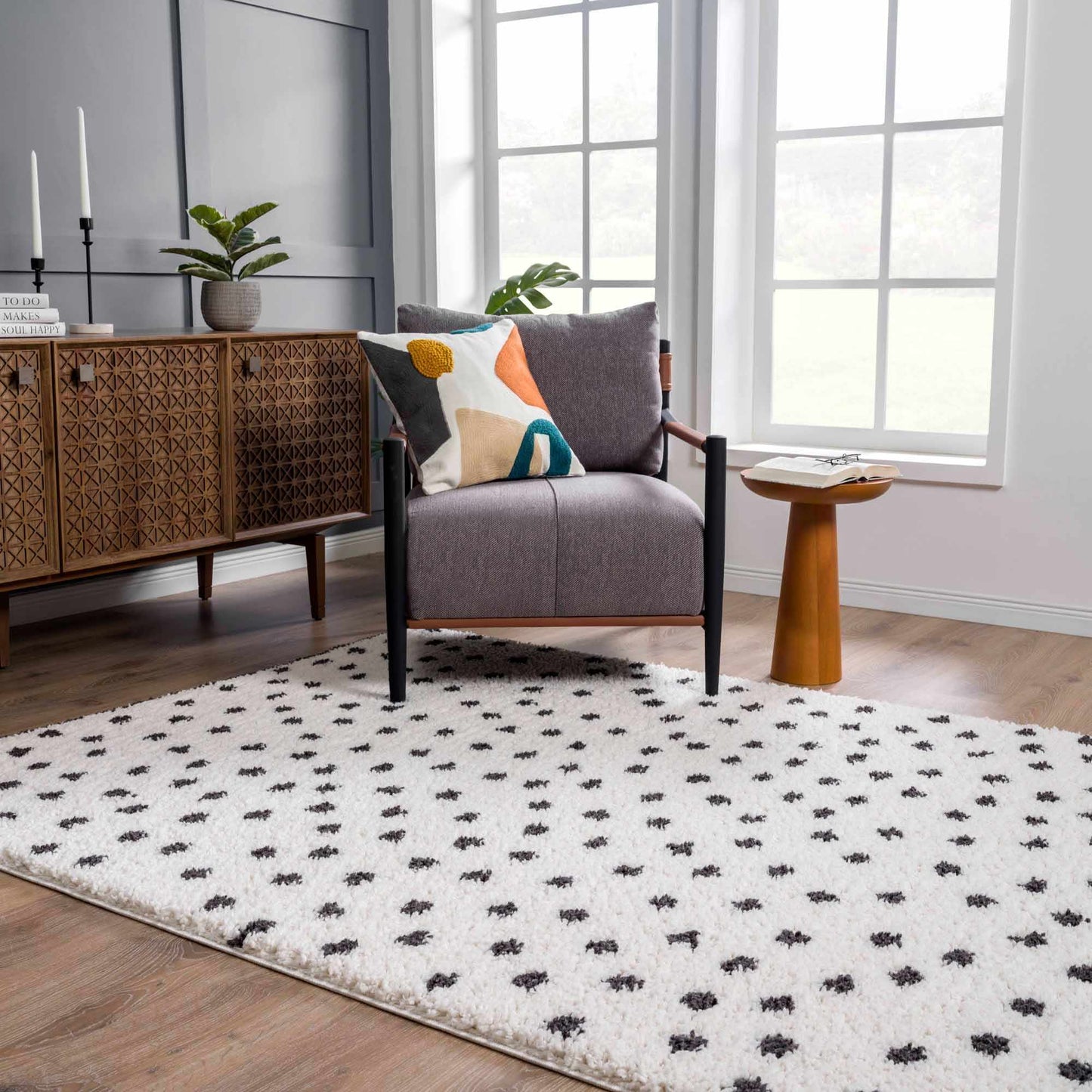 Plush Black and White Dotted Area Rug - Cozy Home Décor Accent