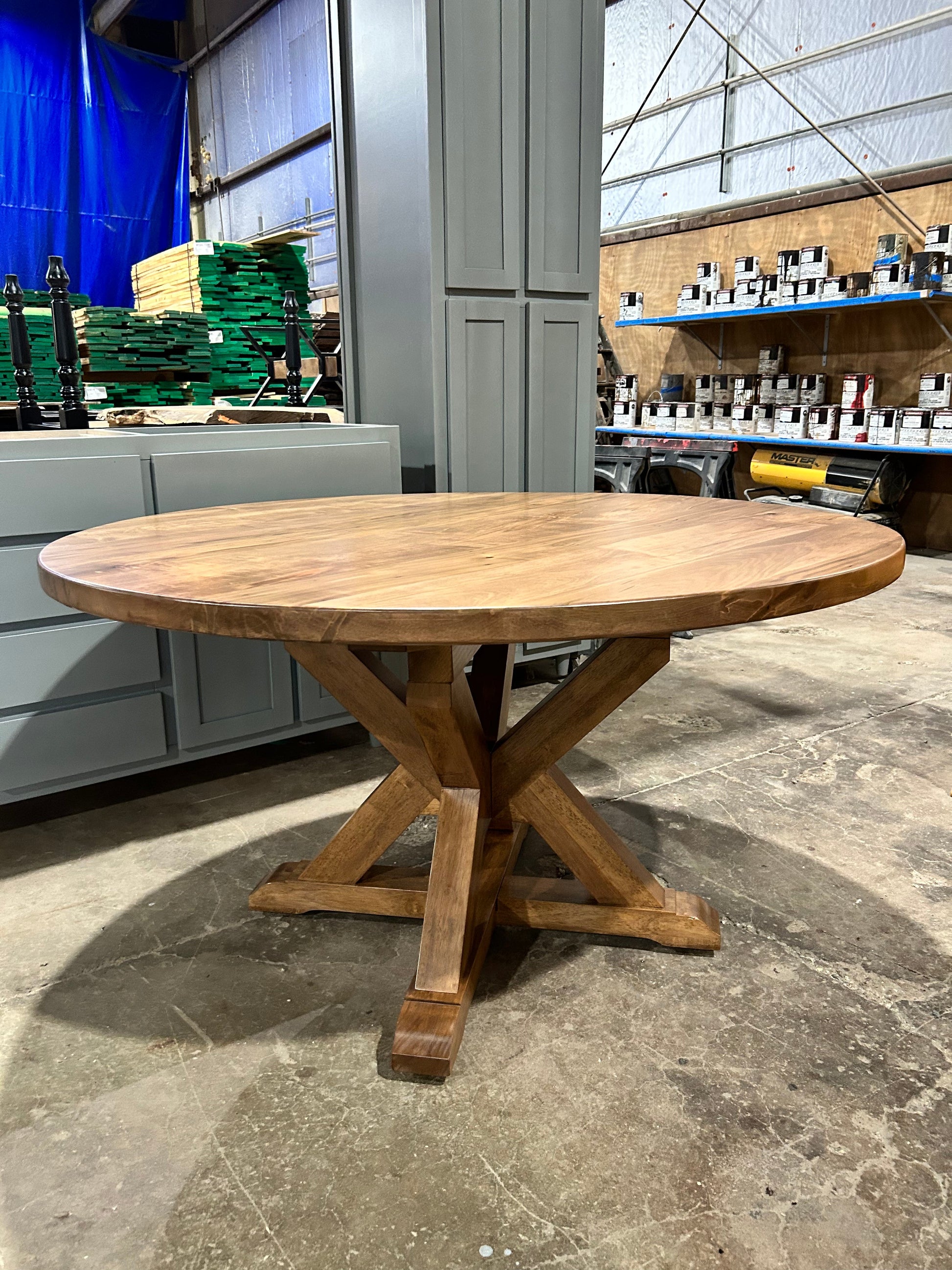 Round  Dining  table