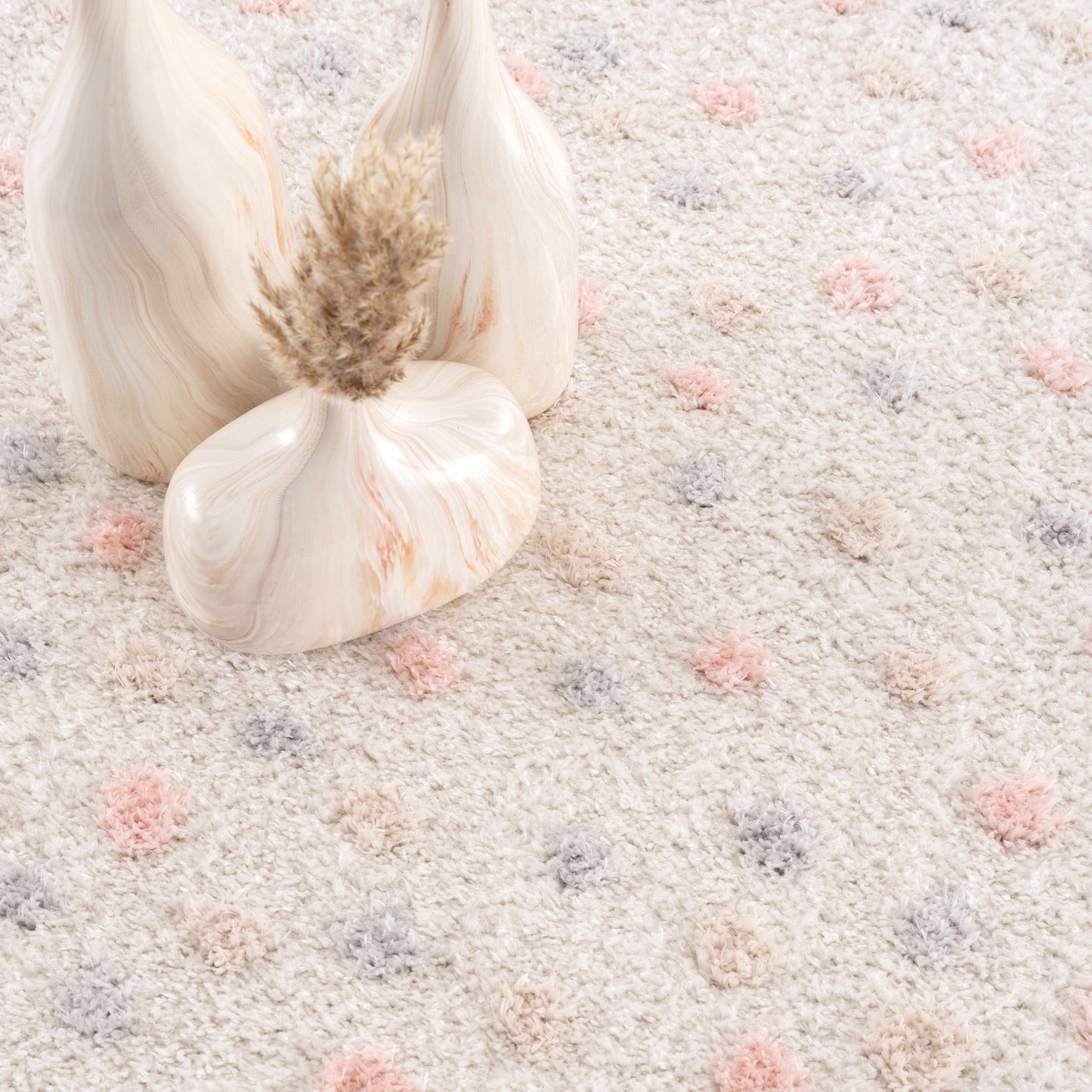 Pink Cream Dotted Area Rug - Stylish Cozy Home Décor