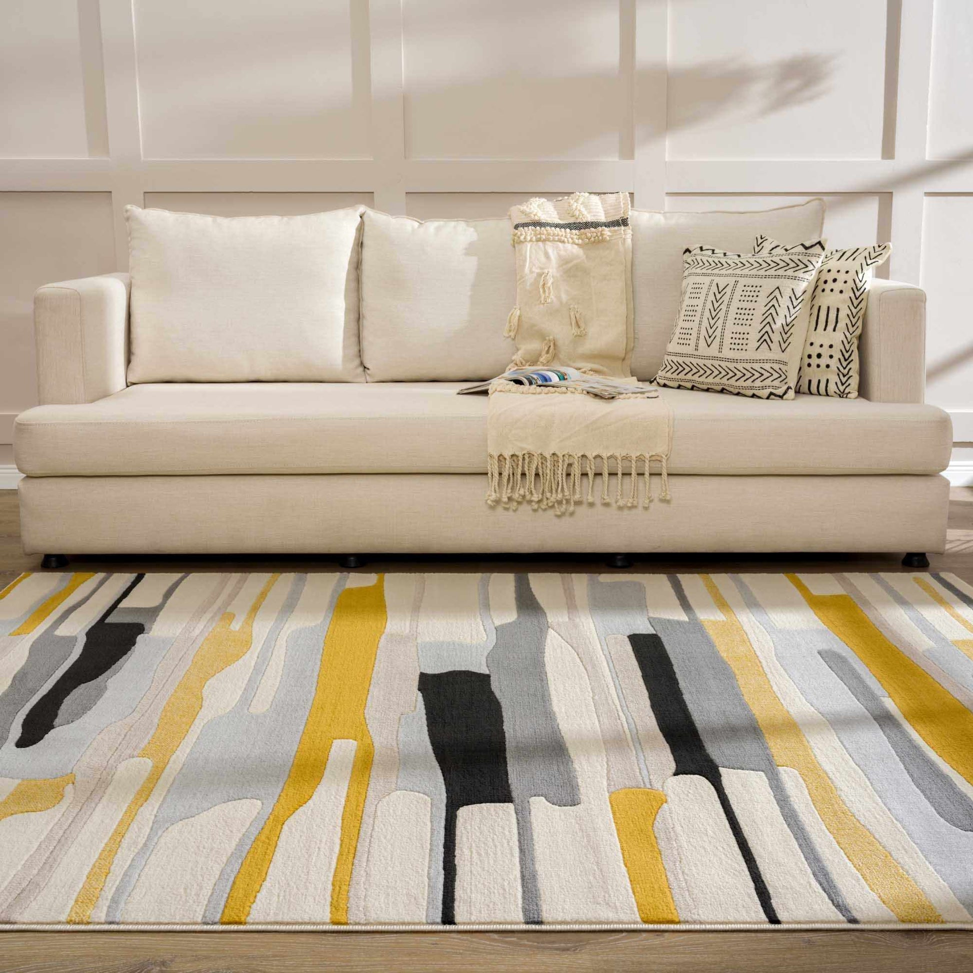 Elegant mustard rug