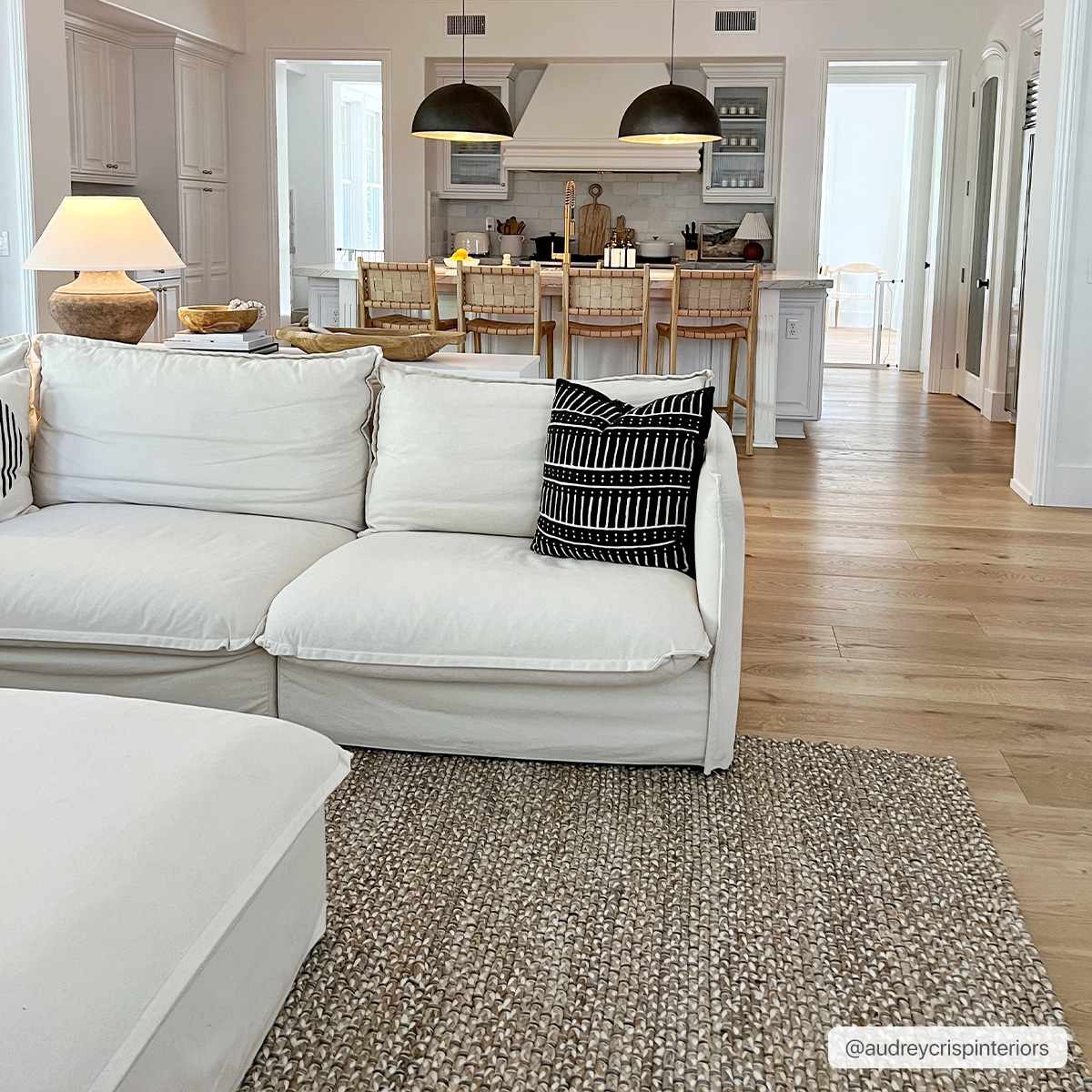 Natural Jute Rug - Eco-Friendly Hand Woven Floor Decor