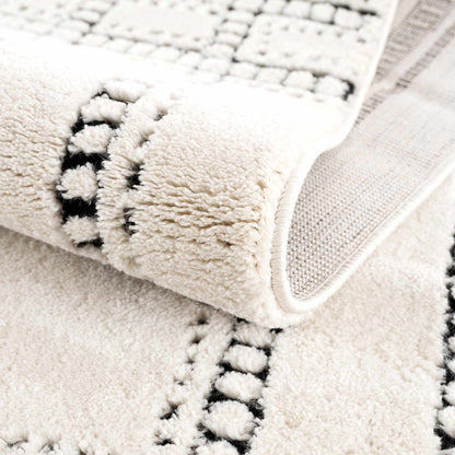 Modern Geometric Area Rug - Black and White Stylish Home Décor