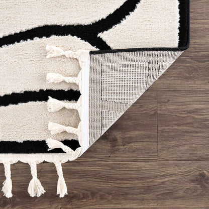Geometric Area Rug - Azana Black White Modern Home Décor