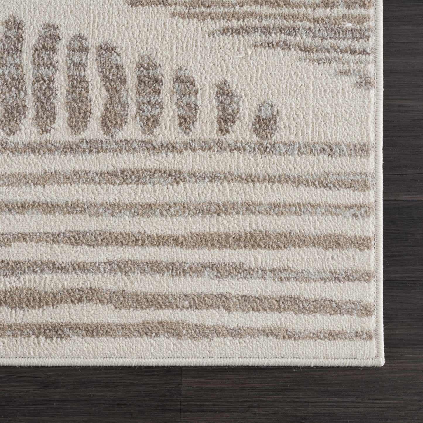 Beige Area Rug - Elegant Neutral Floor Decor for Modern Spaces