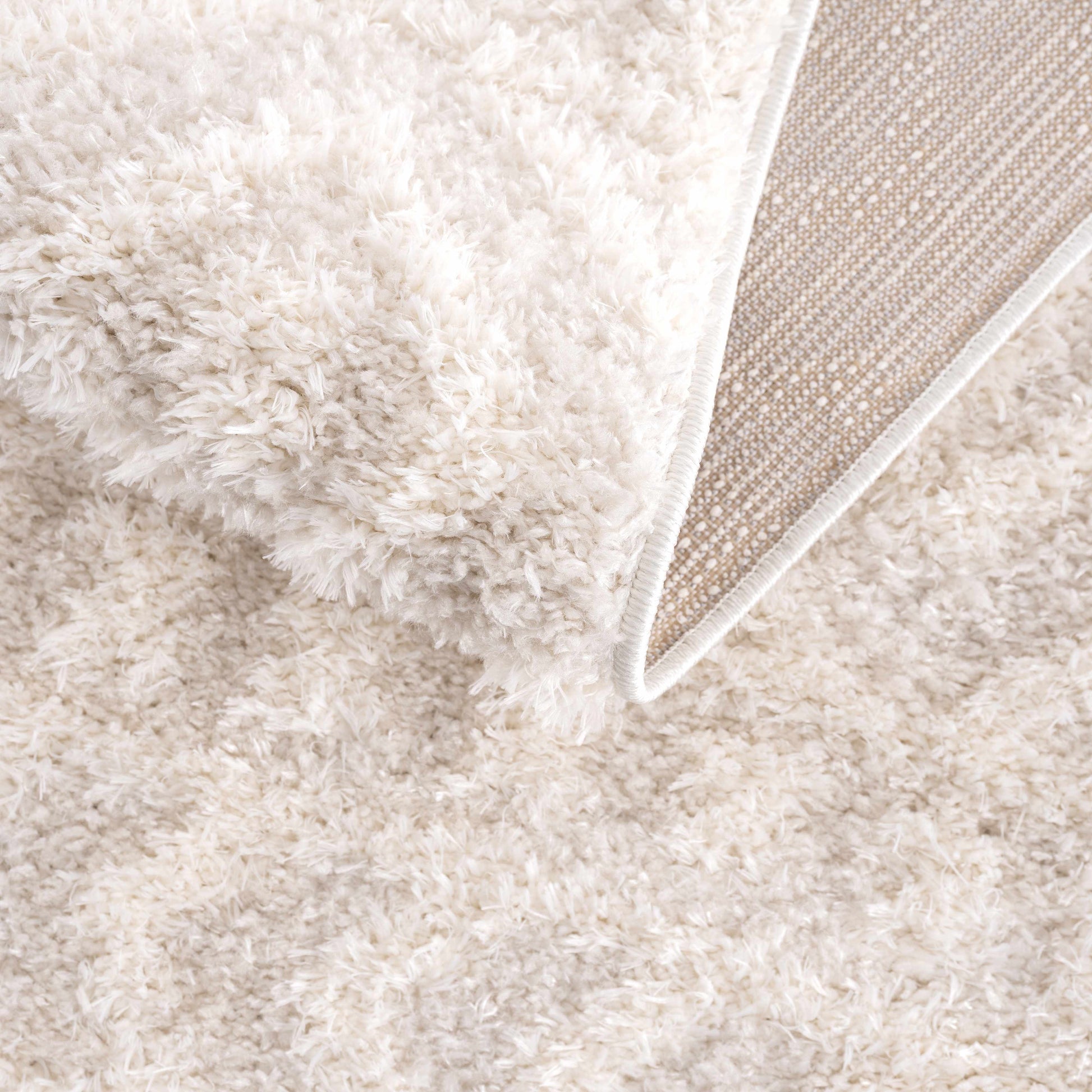 Soft diamond rug