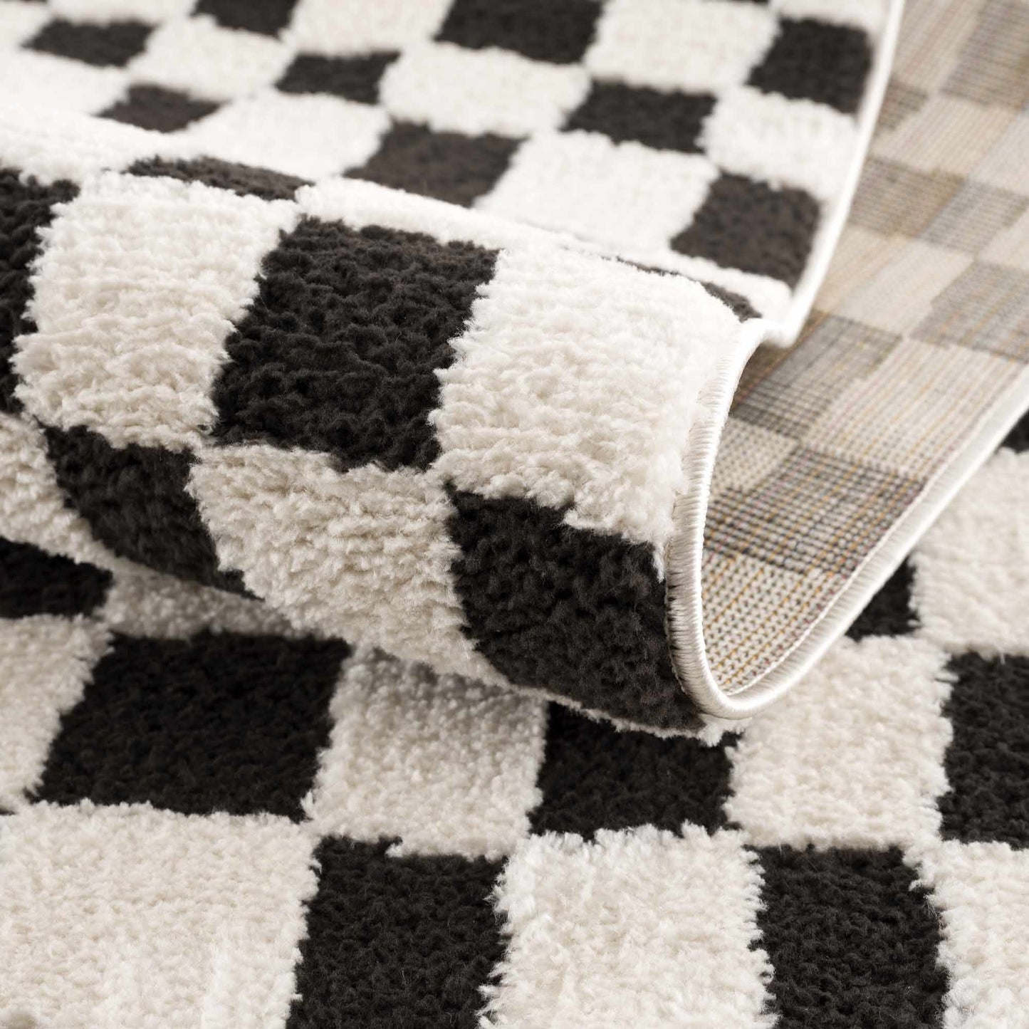 Checkered Area Rug - Stylish Black and White Geometric Floor Decor