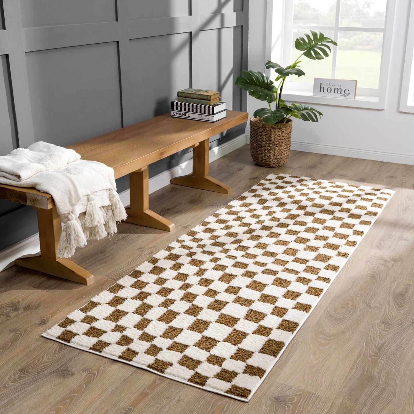 Brown Checkered Area Rug - Cozy Home Décor Accent