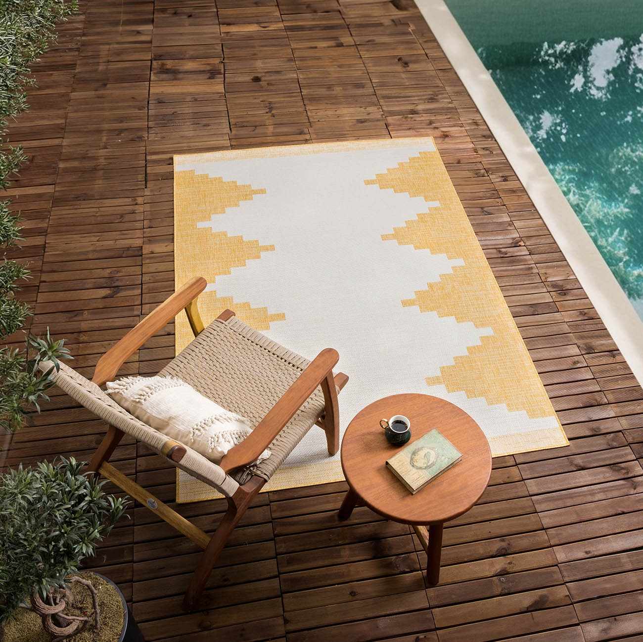 Yellow Outdoor Rug - Djugun Collection for Stylish Patios