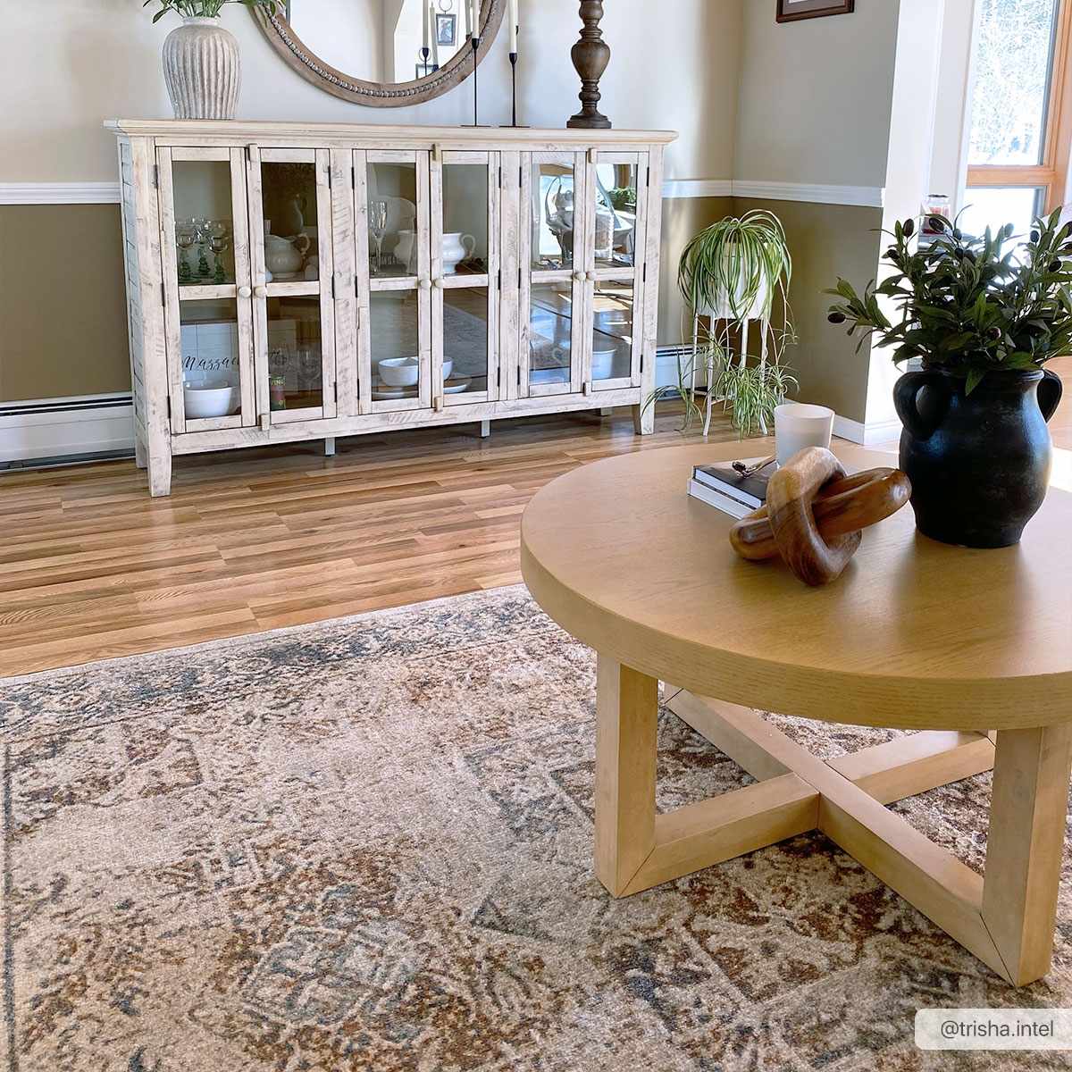 Heritage Washable Area Rug - Classic Flat Pile Design for Easy Care