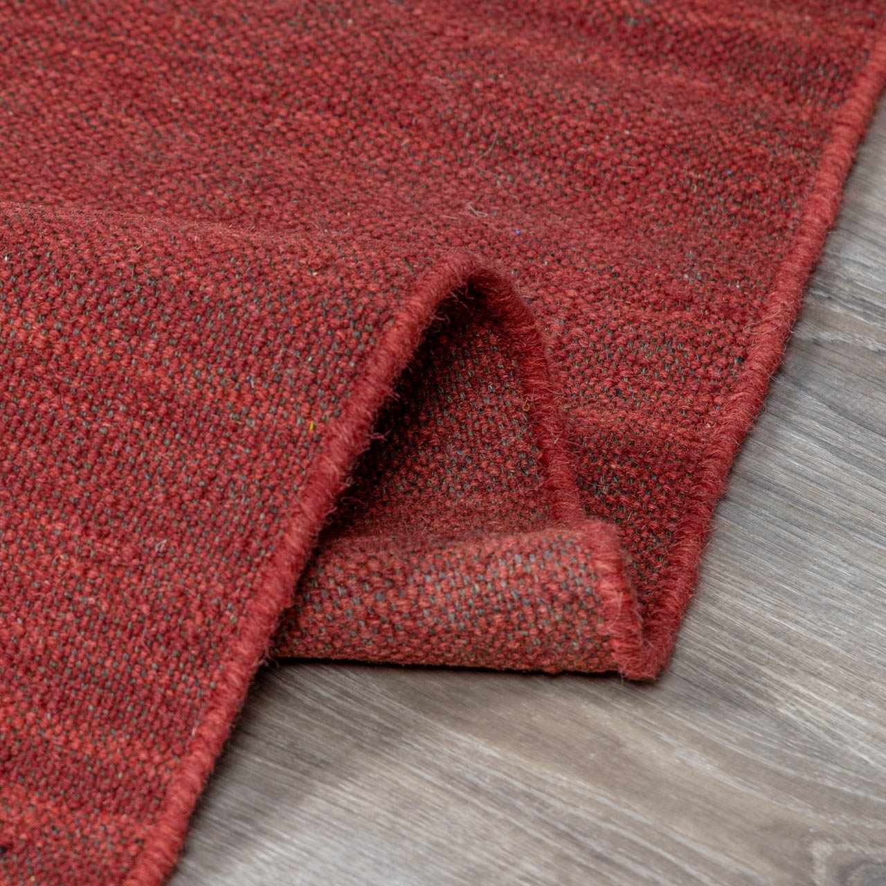 Hedon Wool Area Rug - Cozy Modern Design for Stylish Spaces