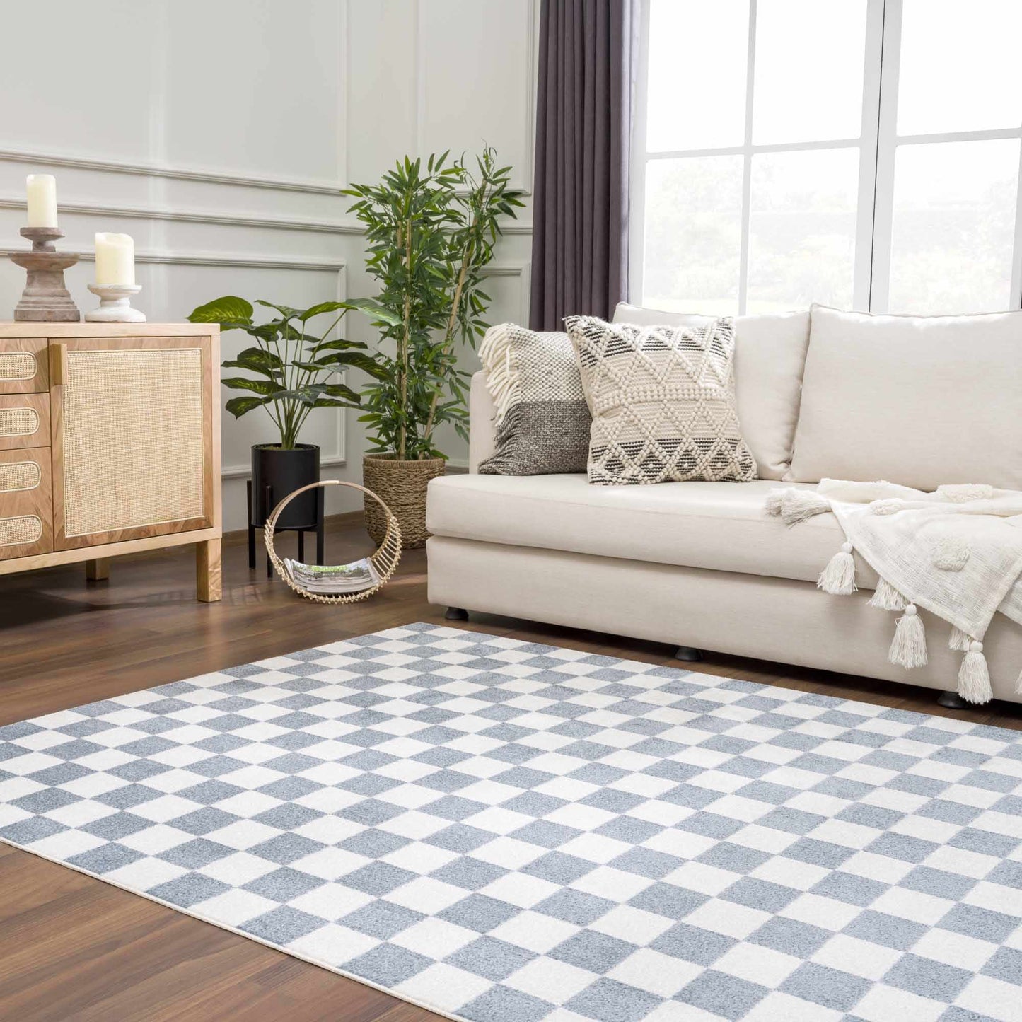 Checkered Washable Area Rug - Stylish Durable Floor Covering