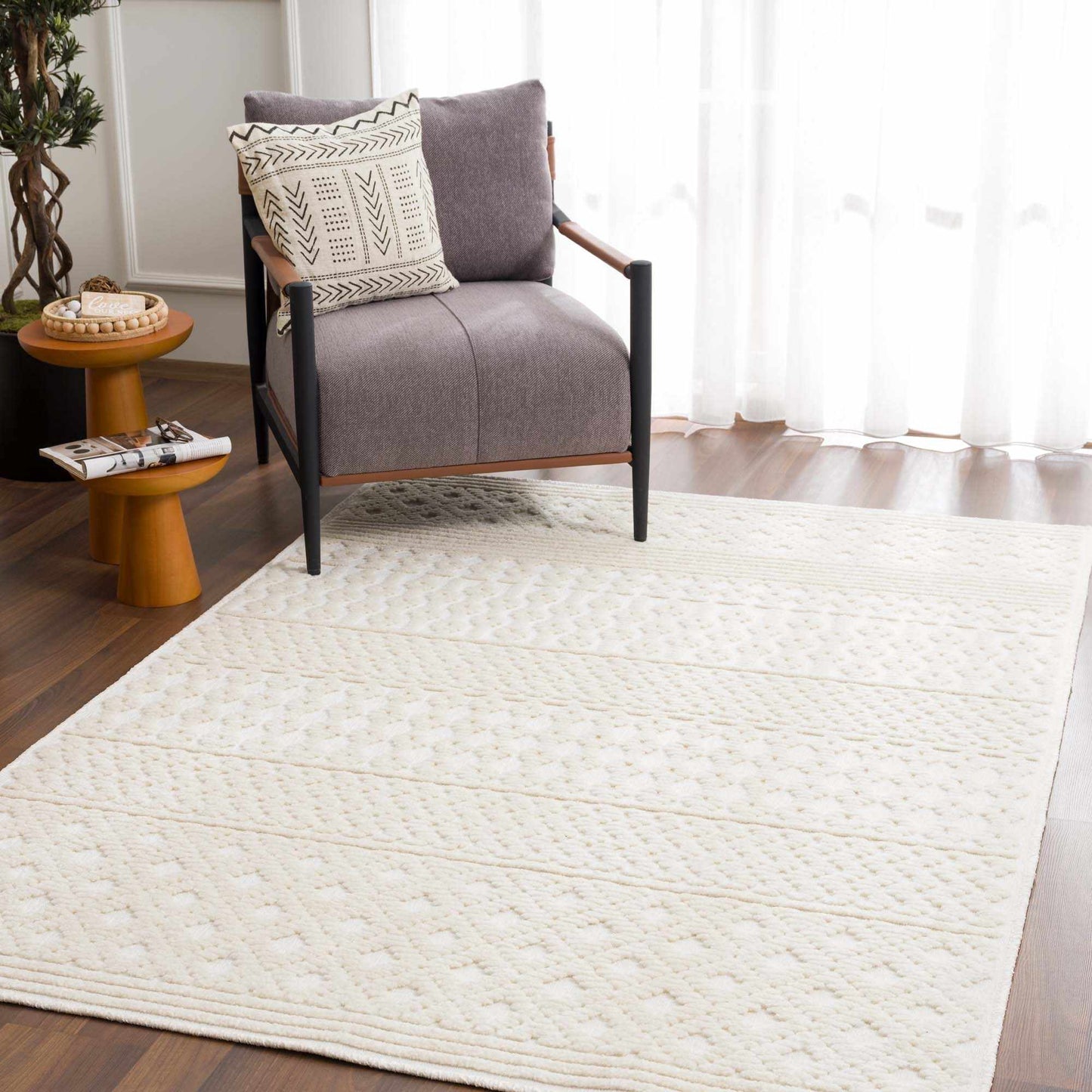 Washable White Area Rug - Stylish Drago Design for Modern Homes