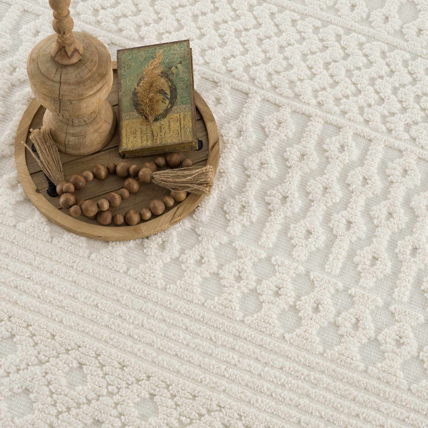 Washable White Area Rug - Stylish Drago Design for Modern Homes