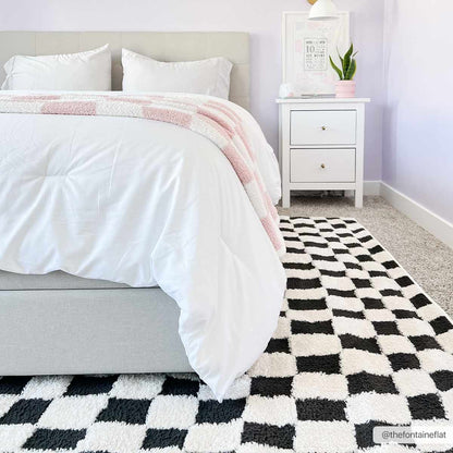 Checkered Area Rug - Stylish Black and White Geometric Floor Decor