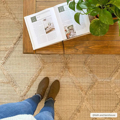 Rustic Malilinao Area Rug - Cozy Farmhouse Living Room or Bedroom Decor