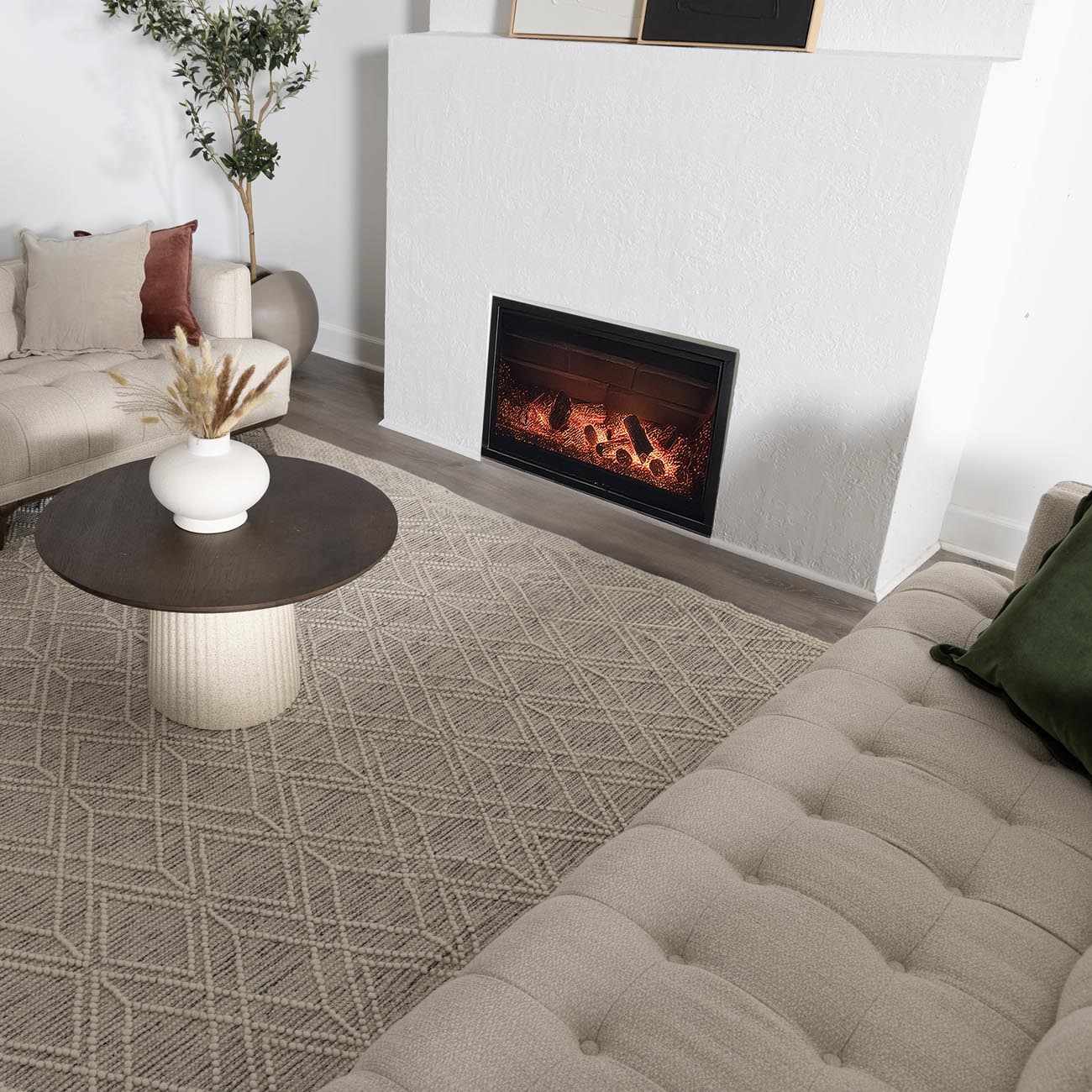 Ramsbury Wool Area Rug - Handcrafted Cozy Home Décor Rug