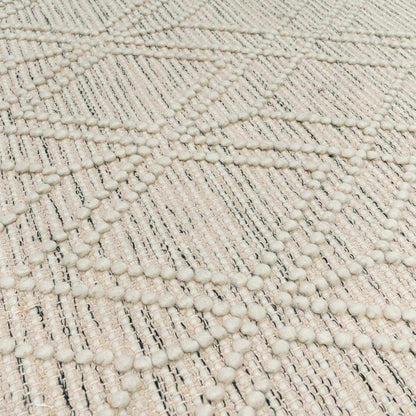 Ramsbury Wool Area Rug - Handcrafted Cozy Home Décor Rug