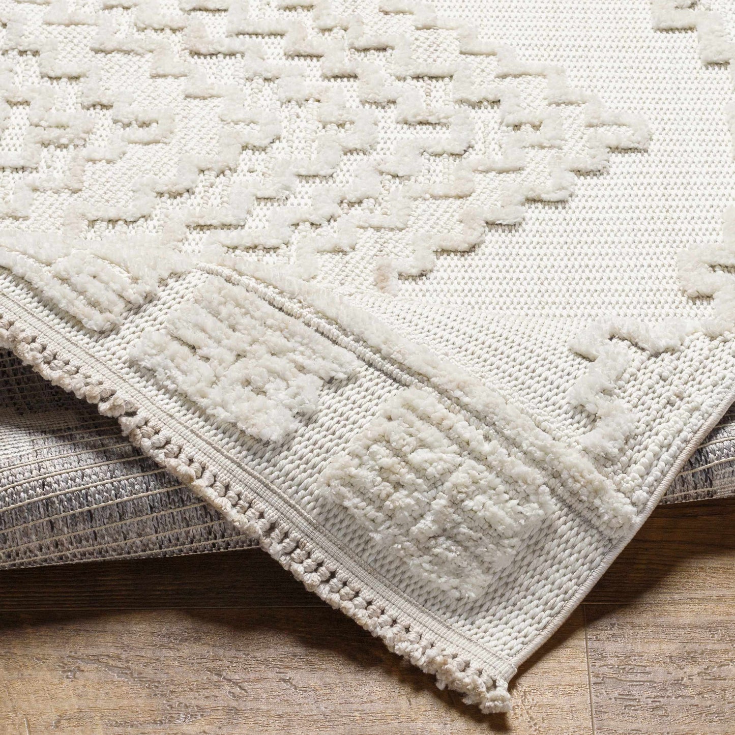 Rustic Area Rug - High-Low Design for Cozy Home Decor